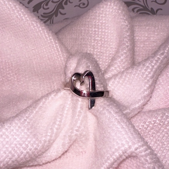 Tiffany & Co. Paloma Picasso Loving Heart Ring - Picture 3 of 11